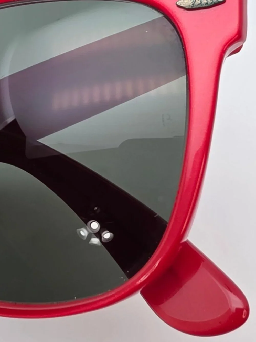 Ray-Ban B&L Wayfarer II L1736 Red Frame G-15 Green Lens Sunglasses w/ Retainer